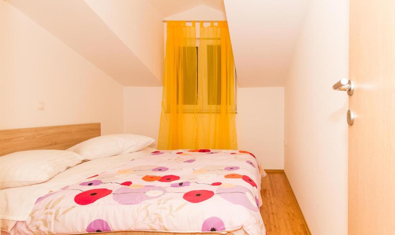Apartments Villa-Ines Center 沃迪切 外观 照片