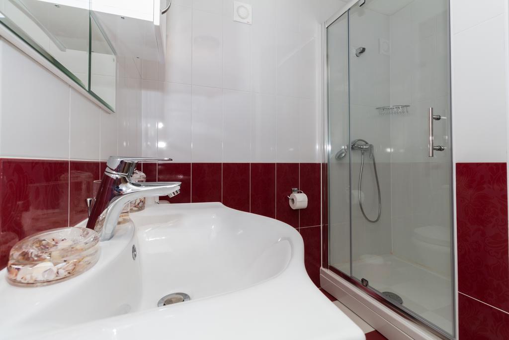 Apartments Villa-Ines Center 沃迪切 外观 照片
