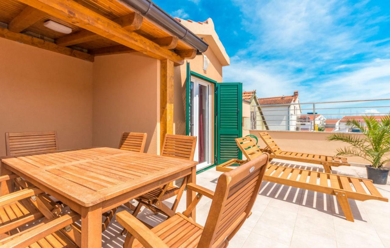 Apartments Villa-Ines Center 沃迪切 外观 照片